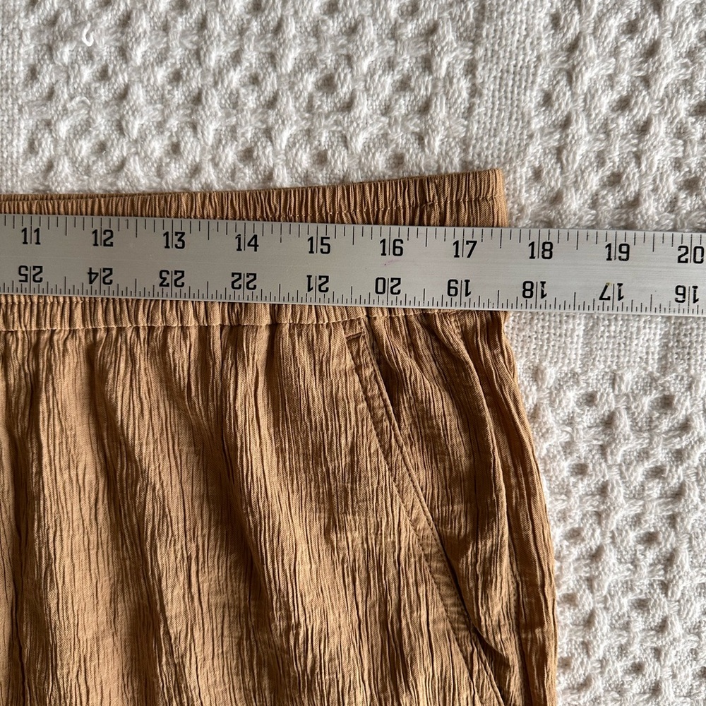 Madewell Relaxed Wide-Leg Pull-On Pants in Camel - Picture 6 of 8